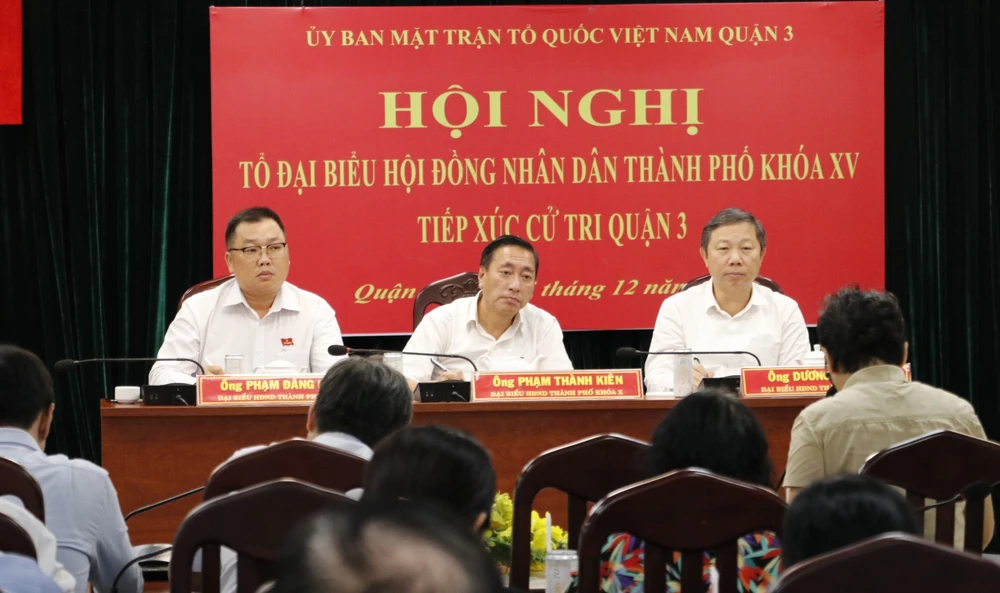 Cử tri quận 3: Tài sản công bị chiếm, đất vàng bị bỏ hoang... đang gây lãng phí -tai-san-cong-lang-phi