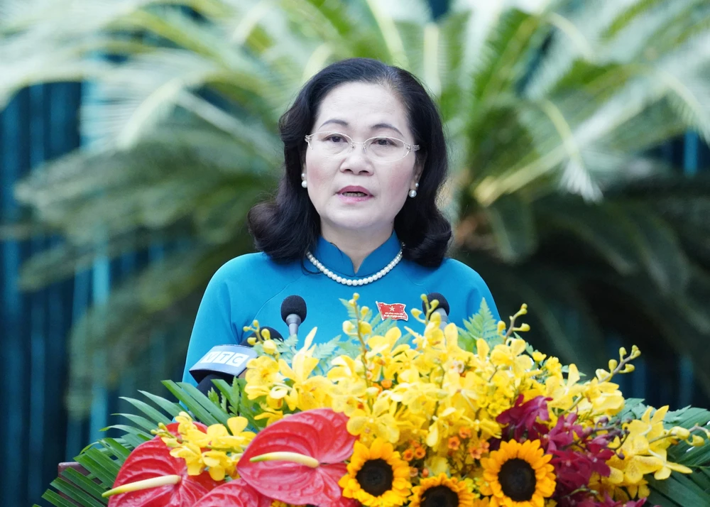 Chủ tịch HĐND TP.HCM Nguyễn Thị Lệ phát biểu khai mạc kỳ họp. Ảnh: THUẬN VĂN Bà Nguyễn Thị Lệ: HĐND TP.HCM sẽ bầu thêm Phó Chủ tịch HĐND TP.HCM khoá X-ba-nguyen-thi-le