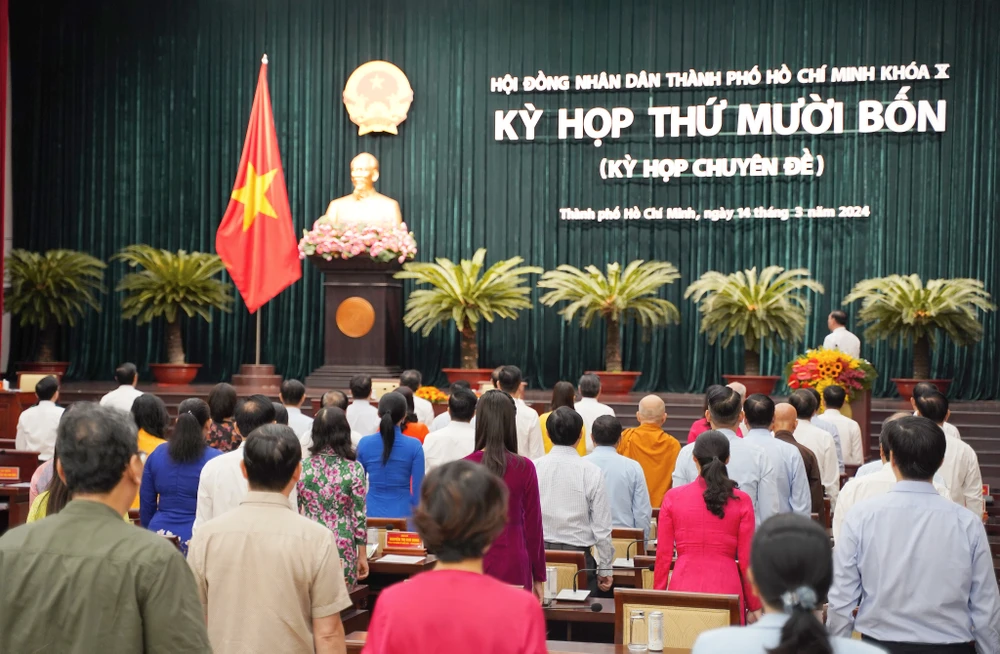Toàn cảnh kỳ họp thứ 14 HĐND TP.HCM, sáng 14-3. Ảnh: THUẬN VĂN Bà Nguyễn Thị Lệ: HĐND TP.HCM sẽ bầu thêm 1 phó chủ tịch HĐND TP.HCM