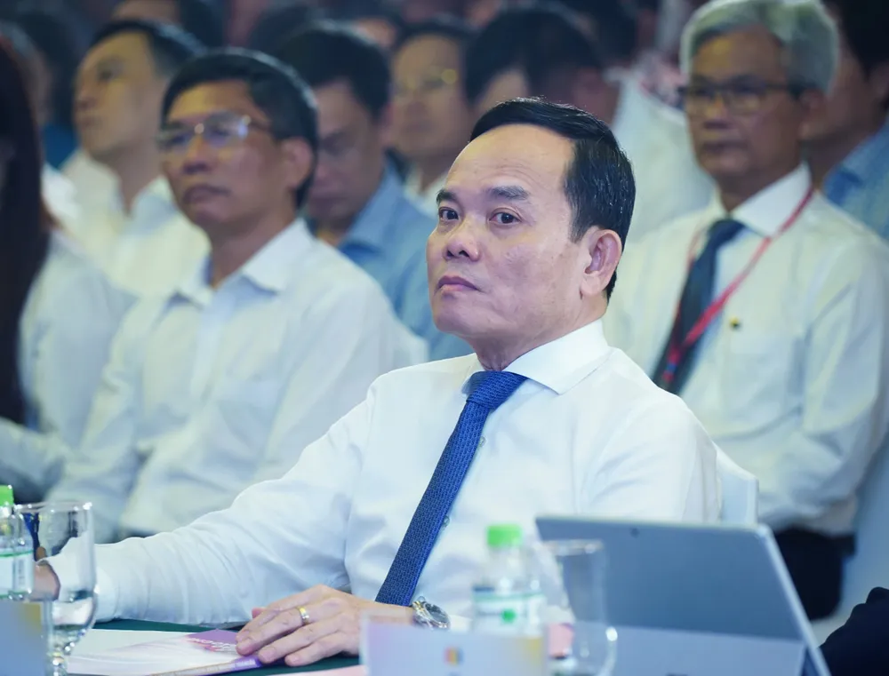 Chủ tịch Phan Văn Mãi mong báo chí khơi gợi để TP.HCM tiếp tục năng động, 'xé rào'-chu-tich-phan-van-mai