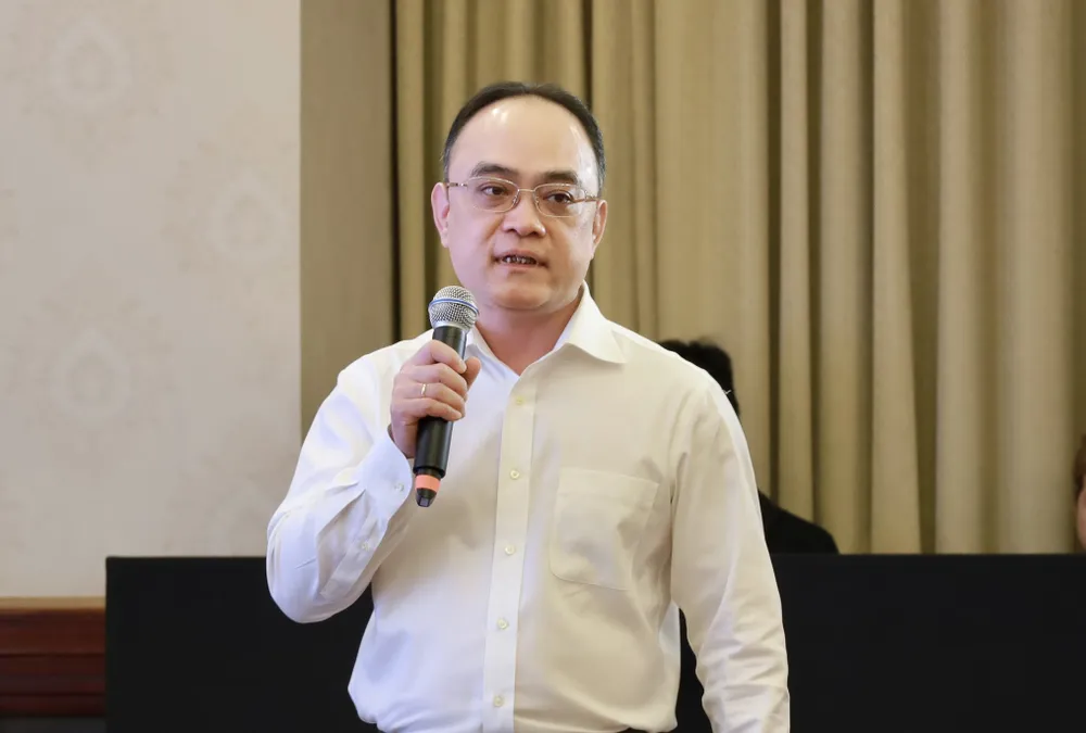 Người làm báo phải từ bỏ 'hào quang' để 'quăng mình' vào thế giới AI -truyen-hinh-trong-the-gioi-ai