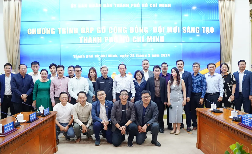 Cần 'group' riêng để Bí thư, Chủ tịch TP.HCM ghé xem tâm sự của cộng đồng đổi mới sáng tạo-cong-dong-doi-moi-sang-tao