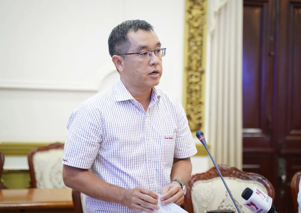 Phó Giám đốc Sở Xây dựng Huỳnh Thanh Khiết cho biết TP đang chuẩn bị đấu giá các lô đất và căn hộ tái định cư ở Thủ Thiêm. Ảnh: THUẬN VĂN TP.HCM sắp bán đấu giá 3.790 căn hộ tái định cư ở Thủ Thiêm-dau-gia-dat-thu-thiem-3.jpg