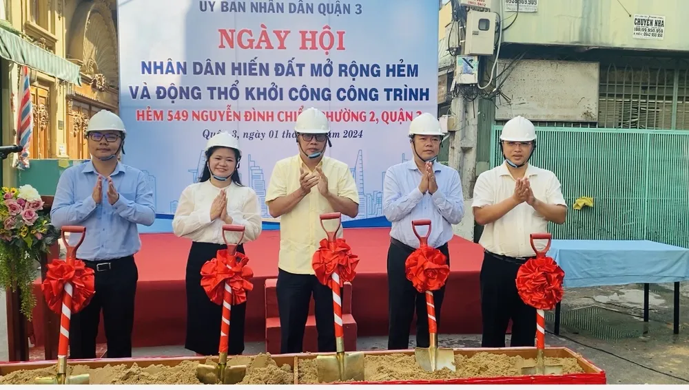 Người dân quận 3 hiến đất, mở rộng đồng loạt 20 tuyến hẻm-mo-rong-hem-2.jpg