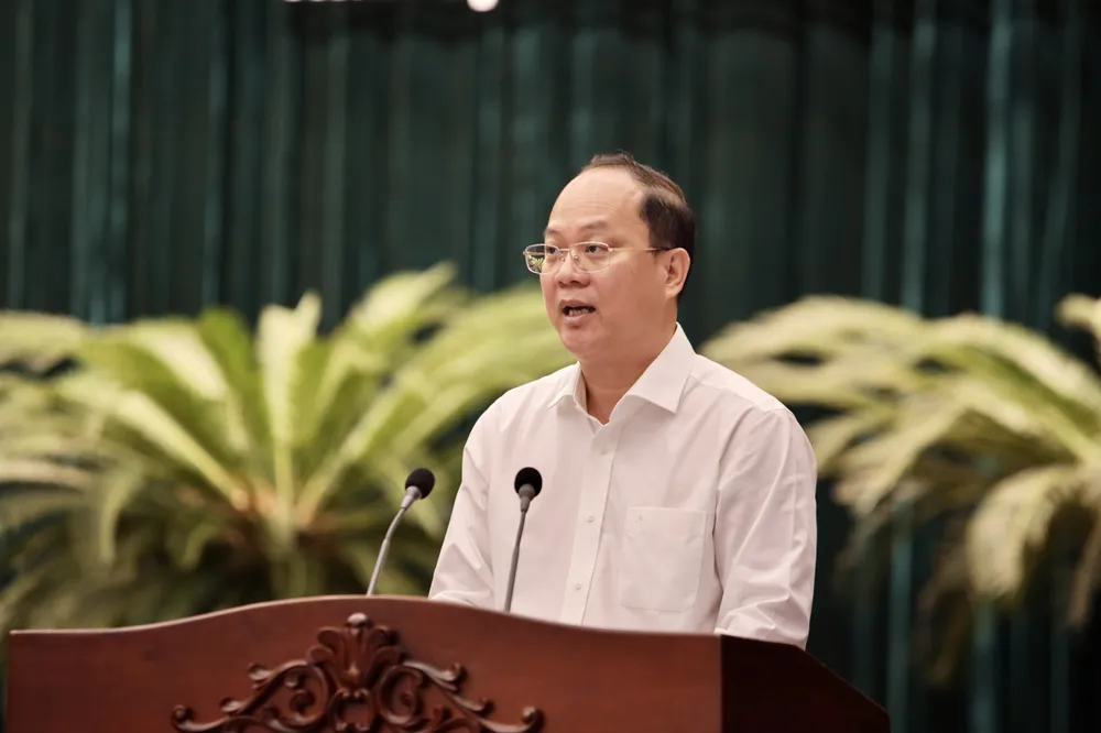 Phó Bí thư Thường trực Thành ủy TP.HCM Nguyễn Hồ Hải thông tin sẽ xét xử sai phạm của trung tâm đăng kiểm. Ảnh: NGUYỆT NHI TP.HCM sắp xét xử sai phạm của trung tâm đăng kiểm, tiếp viên hàng không xách ma túy...