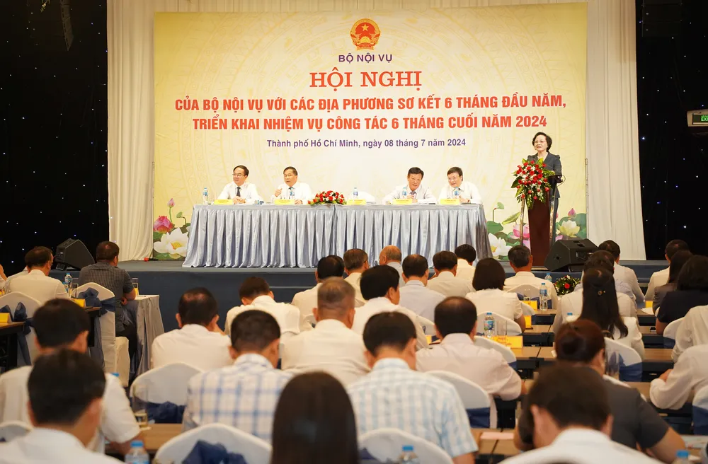 Toàn cảnh hội nghị sơ kết của Bộ Nội vụ. Ảnh: THUẬN VĂN bo-noi-vu-4.jpg