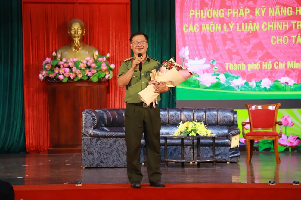 TS Nguyễn Quỳnh Anh, Đại học An ninh nhân dân. Ảnh: NVCC tong-bi-thu-nguyen-phu-trong-3.jpg