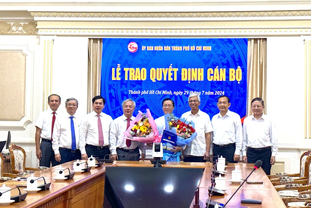 Ông Nguyễn Tuấn Tài, Trưởng Phòng Tài chính - Kế hoạch huyện Nhà Bè, làm Phó Chủ tịch UBND huyện. Ảnh: L.THOA huyen-nha-be-1.JPG