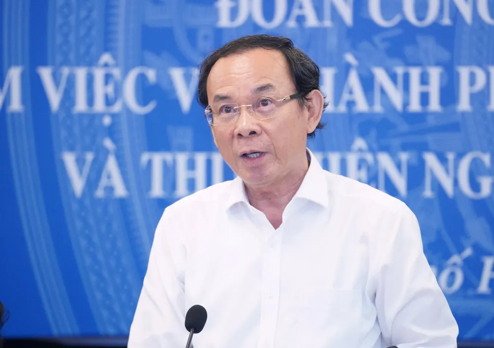 Bí thư Thành ủy TP.HCM Nguyễn Văn Nên cho rằng cơ chế phân cấp ủy quyền tối đa cho TP còn vướng mắc. Ảnh: THUẬN VĂN bi-thu-nguyen-van-nen-2.jpg