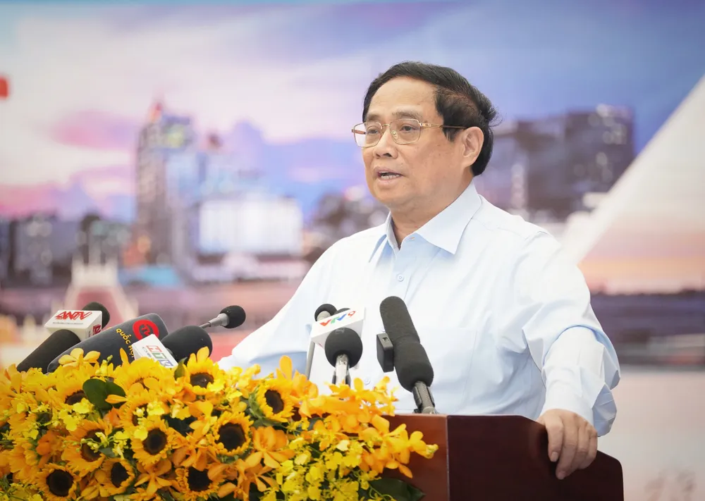 Thủ tướng Phạm Minh Chính chỉ ra khó khăn của vùng Đông Nam Bộ. Ảnh: THUẬN VĂN Vùng Đông Nam Bộ 'tụt hạng', tăng trưởng thấp hơn bình quân cả nước-vung-dong-nam-bo-3.jpg