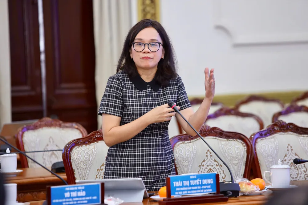 TS Thái Thị Tuyết Dung phân tích về yêu cầu xây dựng Luật Tổ chức chính quyền đô thị cho TP.HCM. Ảnh: NGUYỆT NHI TP.HCM cần đề xuất Luật Tổ chức chính quyền đô thị sau hàng chục năm ‘thai nghén’-Luat-to-chuc-chinh-quyen-do-thi-1.jpg