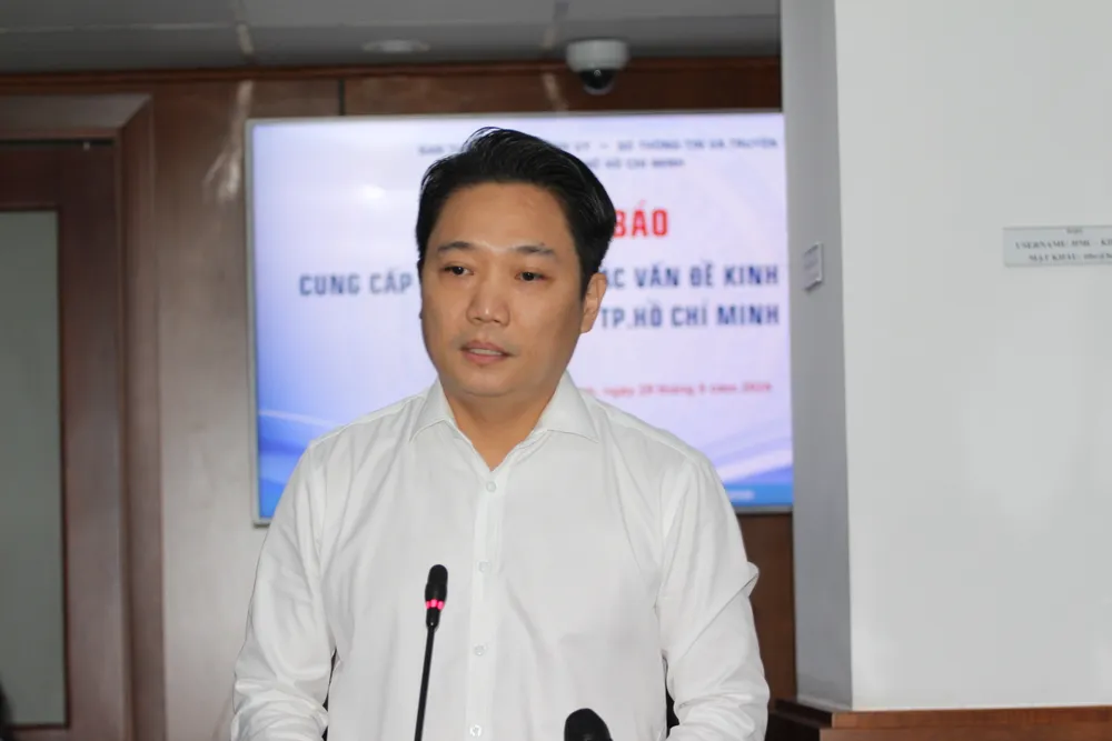Ông Lê Trương Hiền Hòa, Phó Giám đốc Sở Du lịch TP.HCM. Ảnh: THÀNH NHÂN Ông Lê Trương Hiền Hòa lý giải việc đoàn 4.500 khách Ấn Độ không chọn TP.HCM-du-khach-an-do-2.JPG