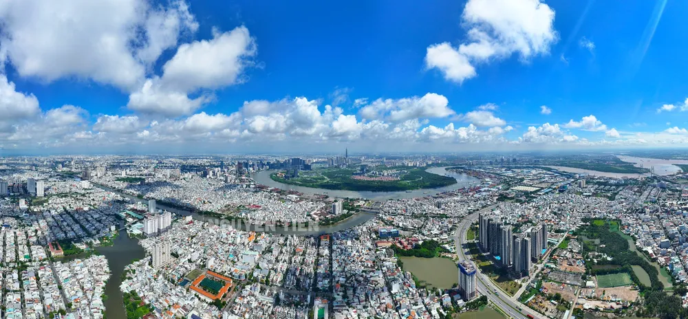 TP.HCM ngày nay đã và đang khẳng định vị thế của một siêu đô thị về kinh tế, thương mại, dịch vụ của cả nước. Ảnh: NGUYỄN TIẾN Phân quyền tối đa để TP.HCM ngày càng ‘khát khao được làm’-phan-quyen-toi-da-2.jpg