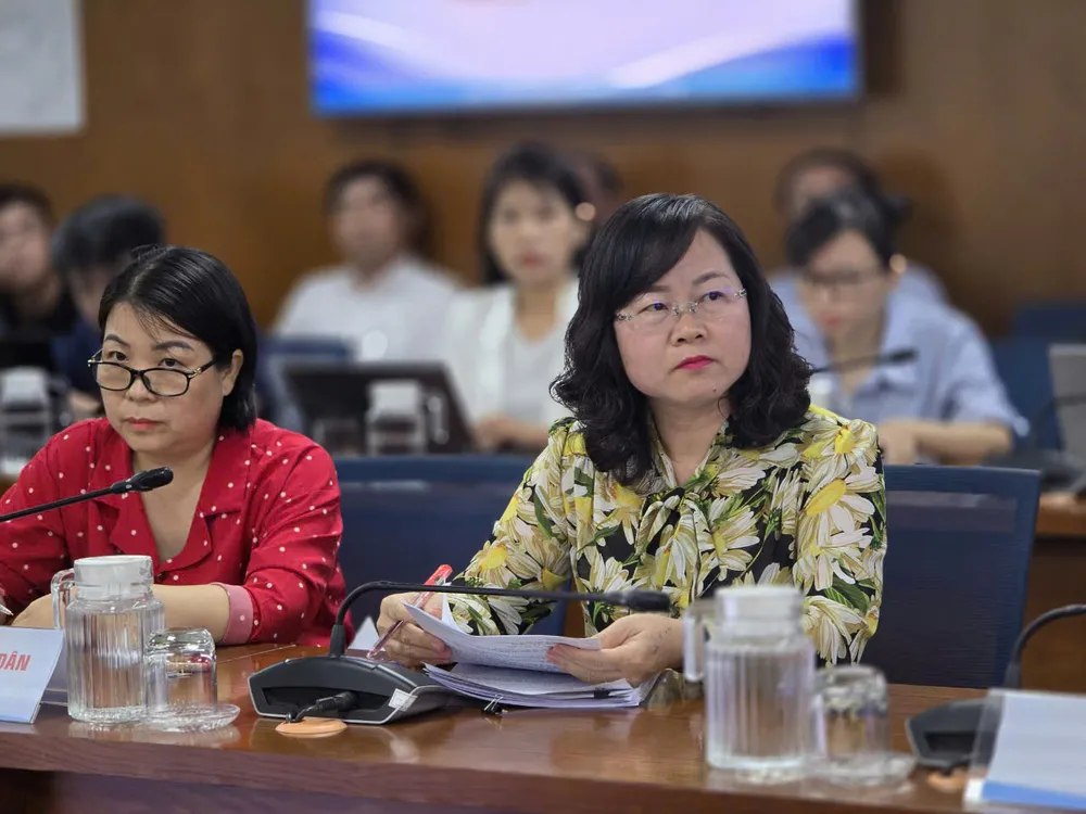 Phó Chủ tịch UBND quận 12 Võ Thị Chính tại họp báo chiều 5-9. Ảnh: P.A Lãnh đạo quận 12 nêu lý do không phát hiện sai phạm ở Mái ấm Hoa Hồng-mai-am-hoa-hong-1.jpg