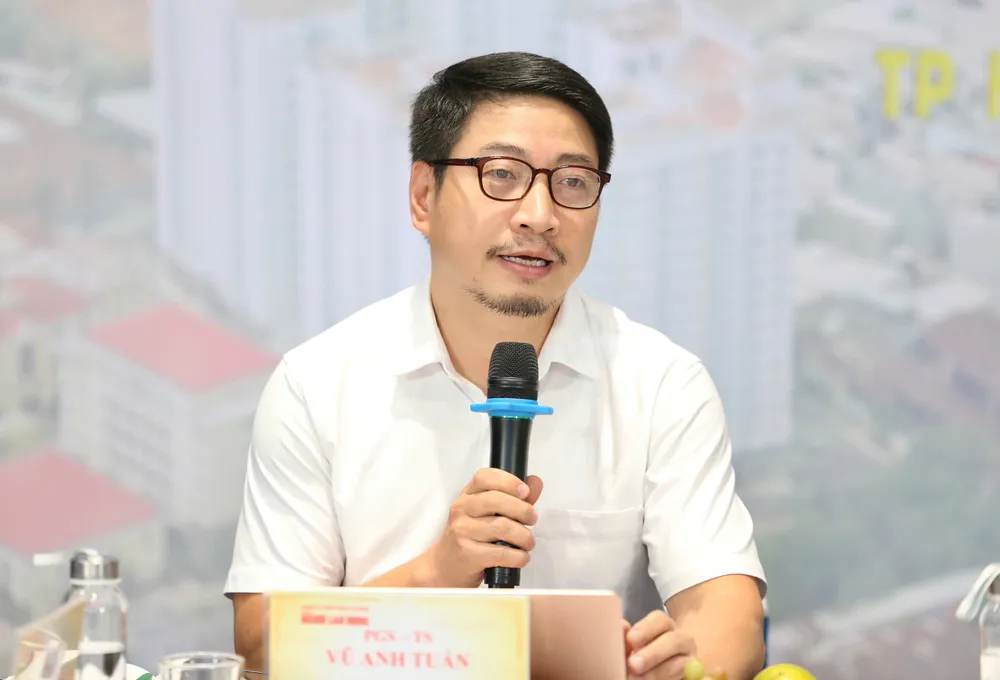 PGS-TS Vũ Anh Tuấn, Giám đốc Trung tâm nghiên cứu giao thông vận tải Việt Đức, Trường Đại học Việt Đức. Ảnh: HOÀNG TRIỀU metro-so-1-3.jpg