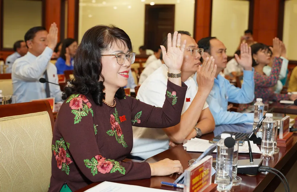 TP.HCM có 20 phường, xã được nuôi chim yến-nuoi-chim-yen.jpg