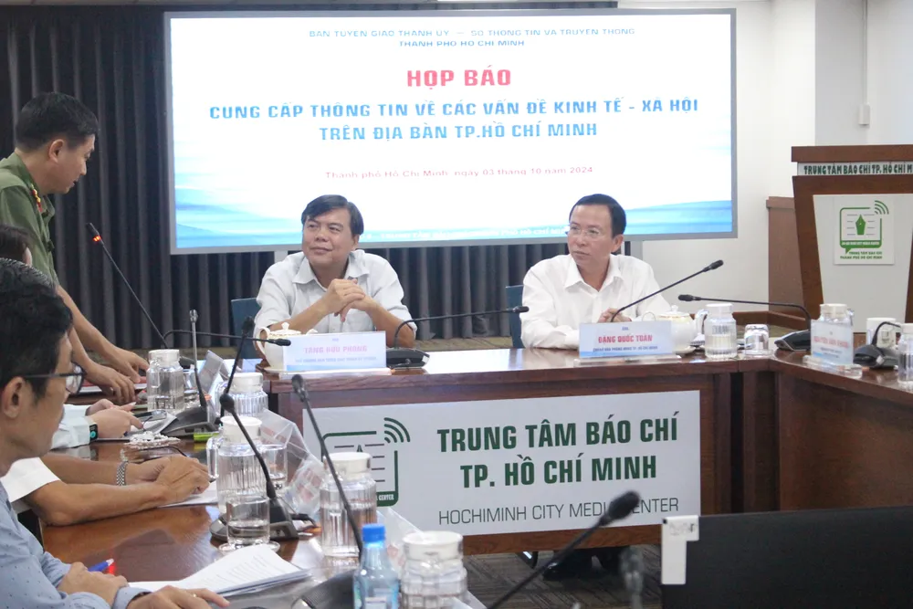 9 tháng chỉ giải ngân đầu tư công hơn 20%, TP.HCM lý giải ra sao?-dau-tu-cong-3.JPG