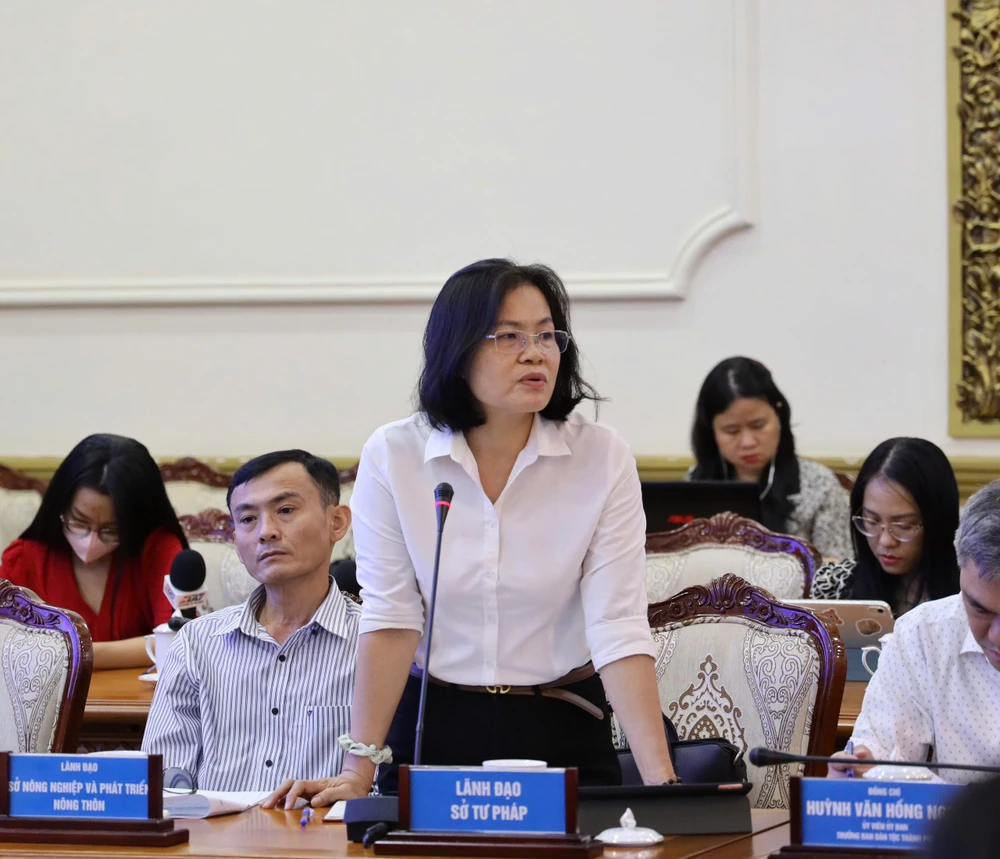 TP.HCM đang xử lý 11 văn bản có dấu hiệu trái pháp luật-van-ban-co-dau-hieu-trai-phap-luat.jpg