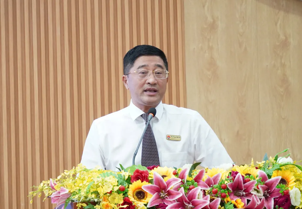 Nhà xây dựng pháp luật sai, có bị xử lý?-xay-dung-phap-luat-1.jpg