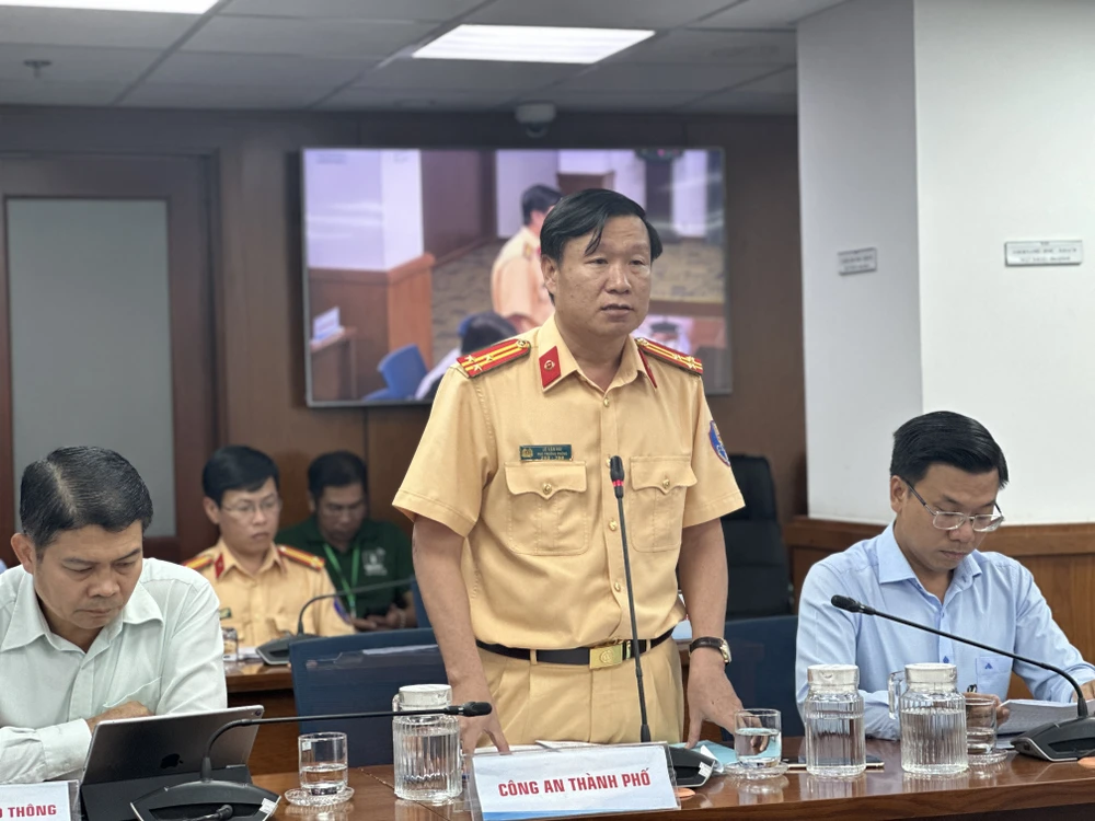 CSGT TP.HCM nhận gần 2.000 phản ánh vi phạm giao thông từ người dân nhưng chưa thể trả thưởng-vi-pham-giao-thong.jpg