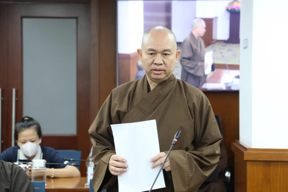 Thượng tọa Thích Đức Thiện, Phó Chủ tịch kiêm Tổng Thư ký Hội đồng Trị sự Giáo hội Phật giáo Việt Nam, thông tin về Đại lễ Vesak Liên Hợp Quốc 2025 tại TP.HCM. Ảnh: HÀ THƯ Đại lễ Vesak 2025