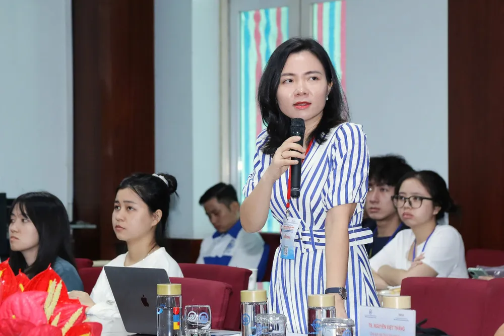 TS Vũ Kim Hạnh Dung, Trường Đại học Kinh tế - Luật, ĐH Quốc gia TP.HCM, Trọng tài viên Trung tâm trọng tài Thương nhân Việt Nam (VTA). z6836771504395_7c5ea65ecaf8798e7b0a912be720d3f4.jpg