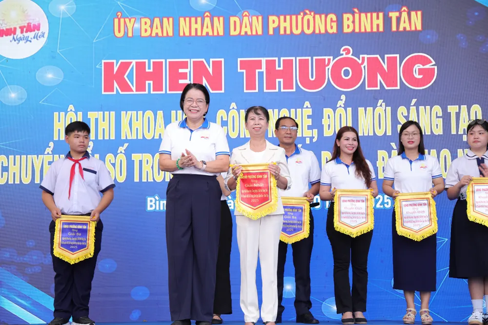 phuong-binh-tan-8.JPG