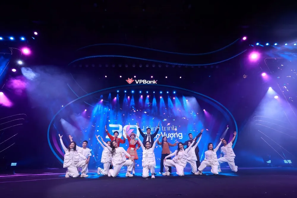 Hài kịch Khát vọng làm giàu – VPBank chi nhánh Hà Tĩnh.