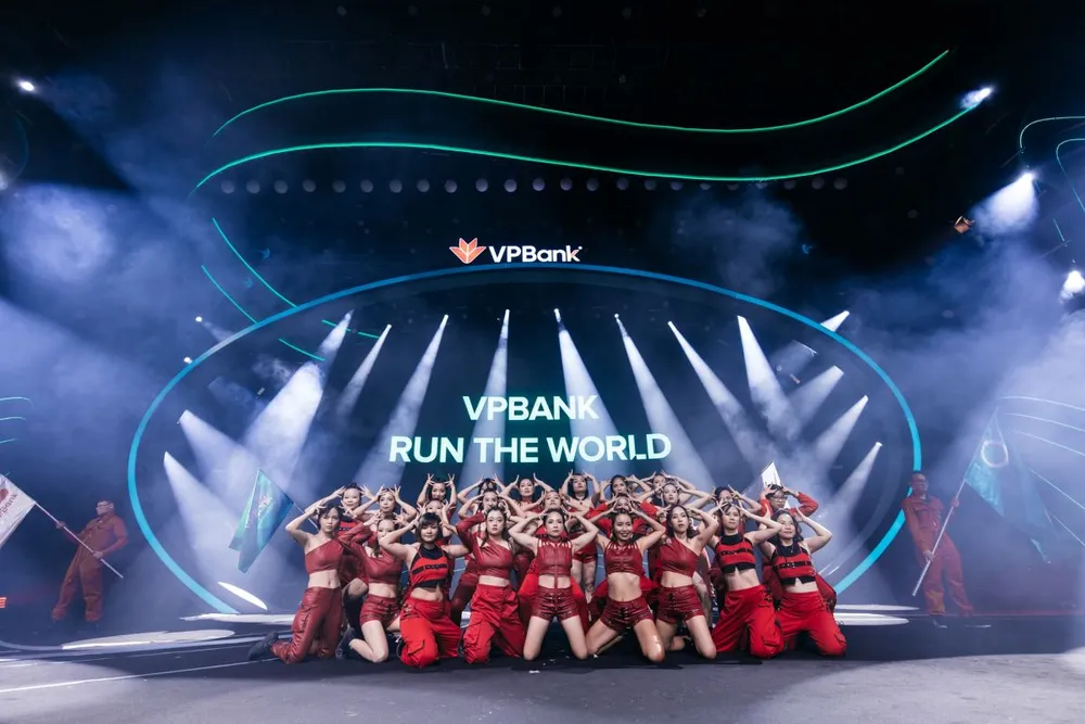 Tiết mục Hào khí VPBank - phần thi của tập thể Khối Tài chính.