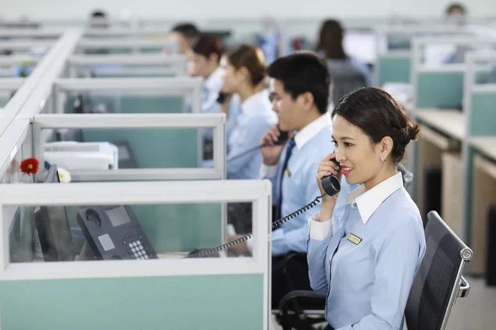 Đẩy mạnh công tác chăm sóc khách hàng qua Trung tâm CSKH Điện lực miền Nam