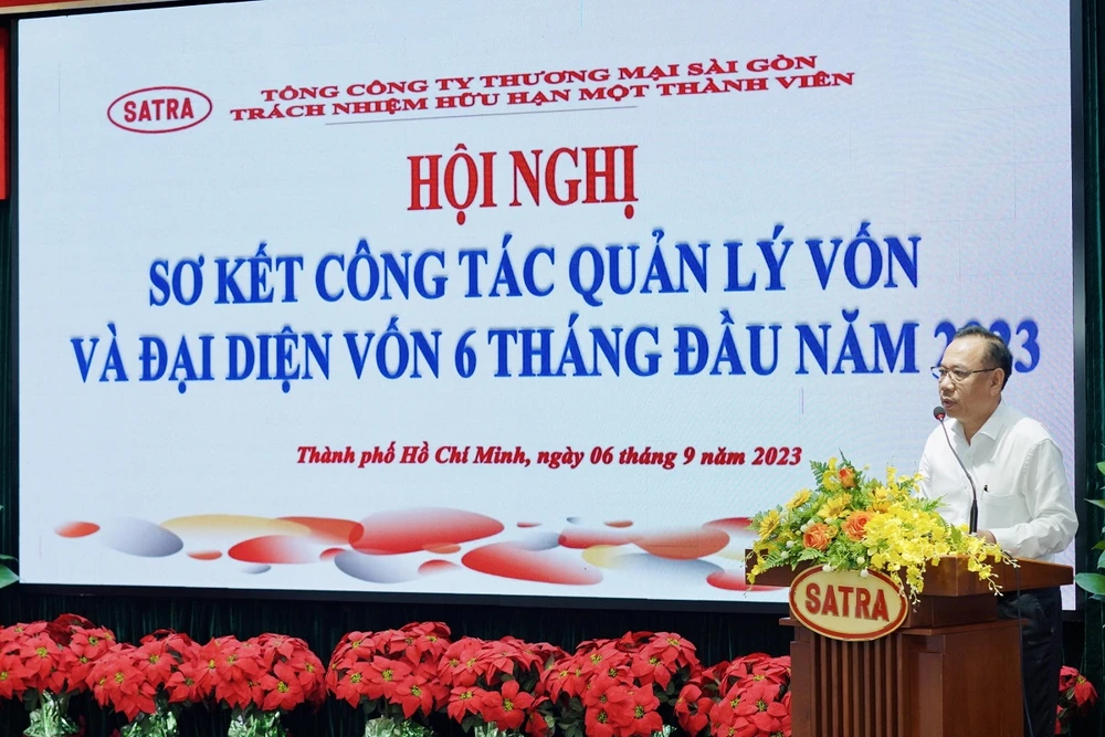 Đại diện vốn của SATRA đóng góp các ý kiến tham luận tại Hội nghị