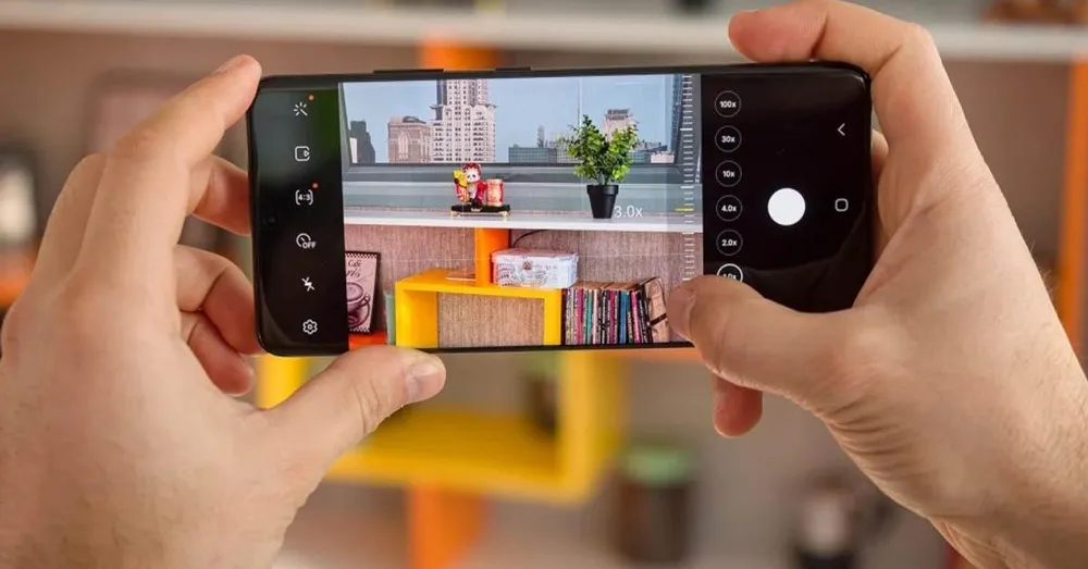 Samsung Galaxy S22 Ultra - Chiếc điện thoại có khả năng zoom xa đỉnh cao. Samsung-Galaxy-S22-Ultra.jpg