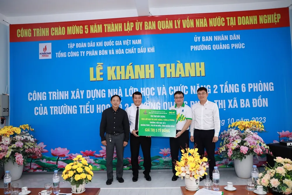 Xây dựng trường học là một trong các hoạt động an sinh xã hội, chung tay vì cộng đồng mà PVFCCo đã thực hiện suốt những năm vừa qua. PVFCCo2.jpg