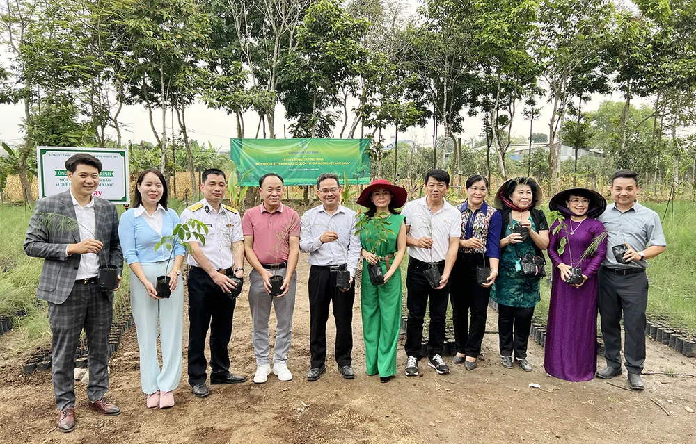 Công ty VWS tài trợ 5.000 cây xanh Vì biển đảo, vì Việt Nam xanh