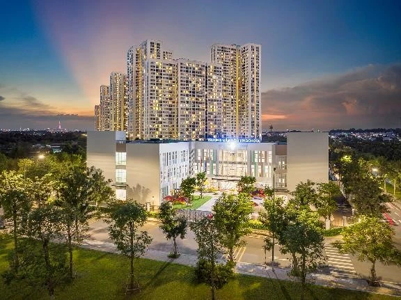 Hệ tiện ích đáp ứng đủ đầy nhu cầu sống tại Vinhomes Grand Park đã thu hút hơn 60.000 cư dân “chuyển khẩu” về đây chỉ trong 3 năm Dòng tiền hàng chục tỷ USD đang hướng vào bất động sản