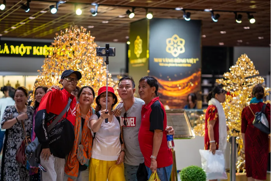 Nhiều trải nghiệm độc nhất vô nhị, núi Bà Đen tấp nập du khách tới thăm quan dịp lễ 30-4