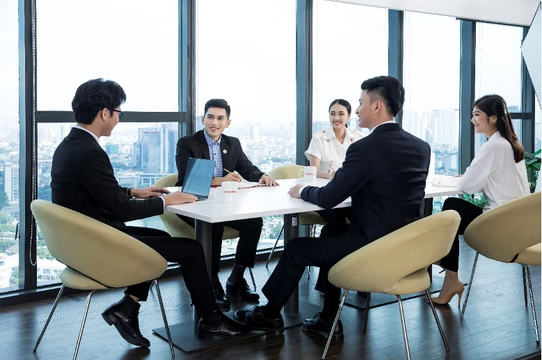 Thông qua các chương trình hợp tác, phát triển, đầu tư với các đối tác nước ngoài, ROX Group sẽ mở rộng hoạt động ra thị trường quốc tế Thương hiệu – Tài sản quan trọng trong thời hội nhập