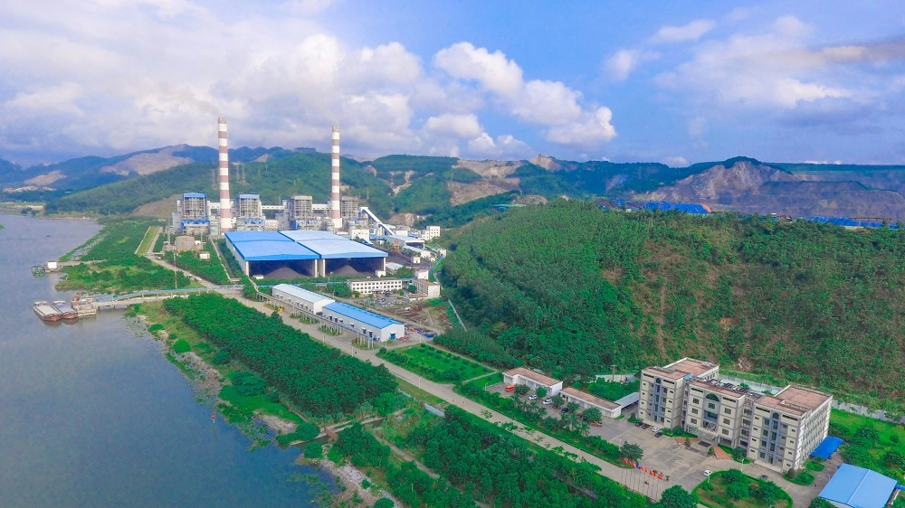 Các đơn vị thuộc EVN huy động nhiệt điện than, khí kết hợp thủy điện đảm bảo cung cấp điện mùa nắng nóng. EVN huy động tối đa nhiệt điện than, khí cấp điện mùa khô