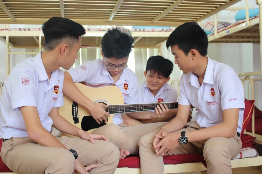 Lựa chọn trường học có dịch vụ nội trú nào tốt luôn là câu hỏi được nhiều cha mẹ quan tâm. Ảnh: iSchool Ninh Thuận Lựa chọn trường nội trú - Xu hướng 'kỷ luật tích cực' của phụ huynh