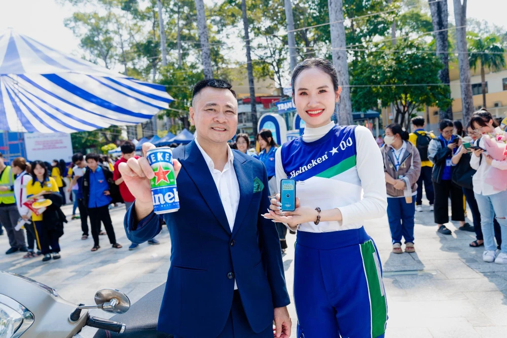 Đại tá - NSND Tự Long đã có câu trả lời cho dịp Tết Ất Tỵ sắp tới