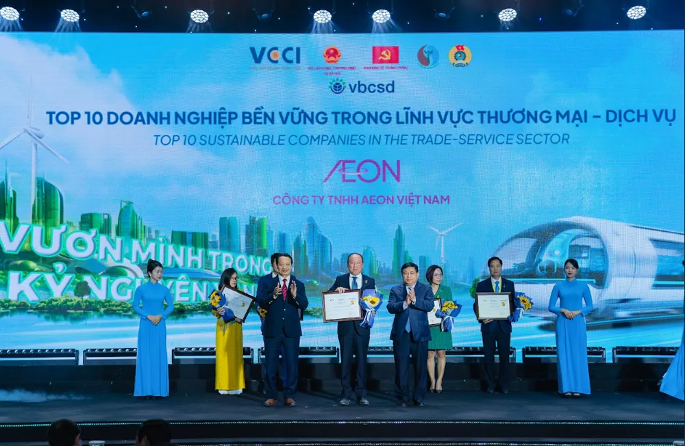 AEON vào Top 3 doanh nghiệp bền vững ngành Thương mại- Dịch vụ