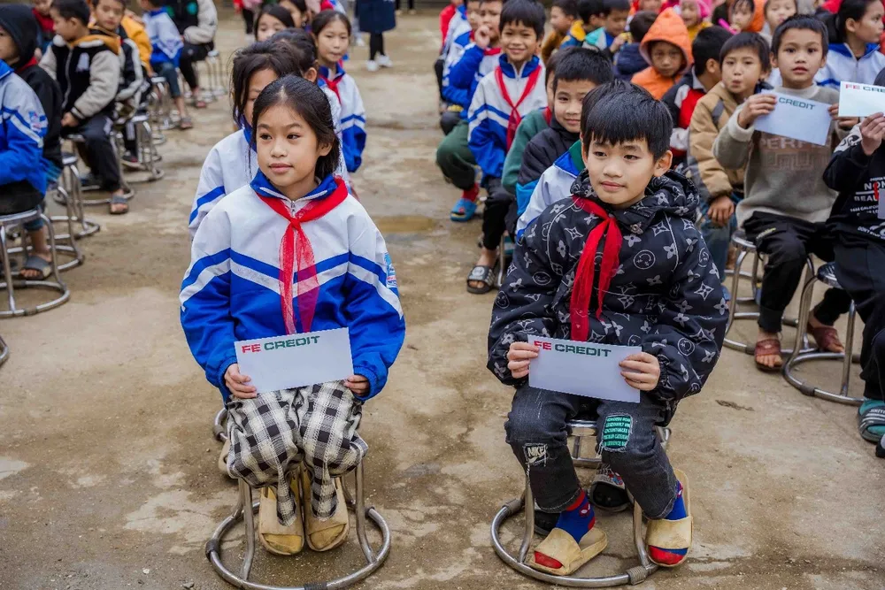 Sát cánh vì cộng đồng, hiện thực hóa ước mơ, tiếp thêm động lực cho trẻ em hiếu học vùng cao