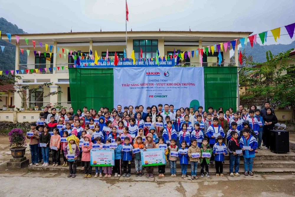 Sát cánh vì cộng đồng, hiện thực hóa ước mơ, tiếp thêm động lực cho trẻ em hiếu học vùng cao