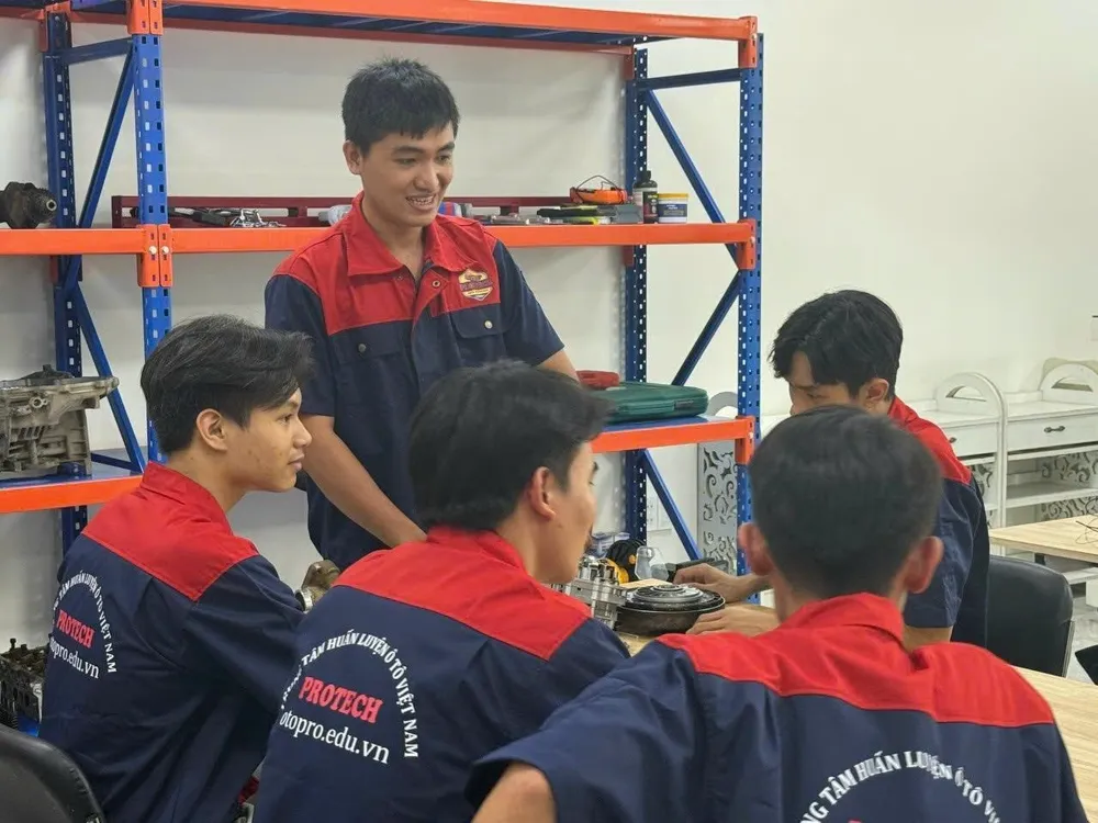 Auto Protech: Dạy nghề sửa chữa ô tô tại TP. HCM