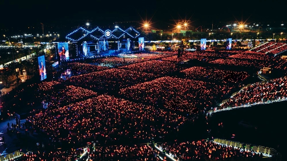 tu-8wonder-the-he-nghe-si-tre-da-du-chin-de-buoc-ra-san-khau-toan-cau1 (6).jpg