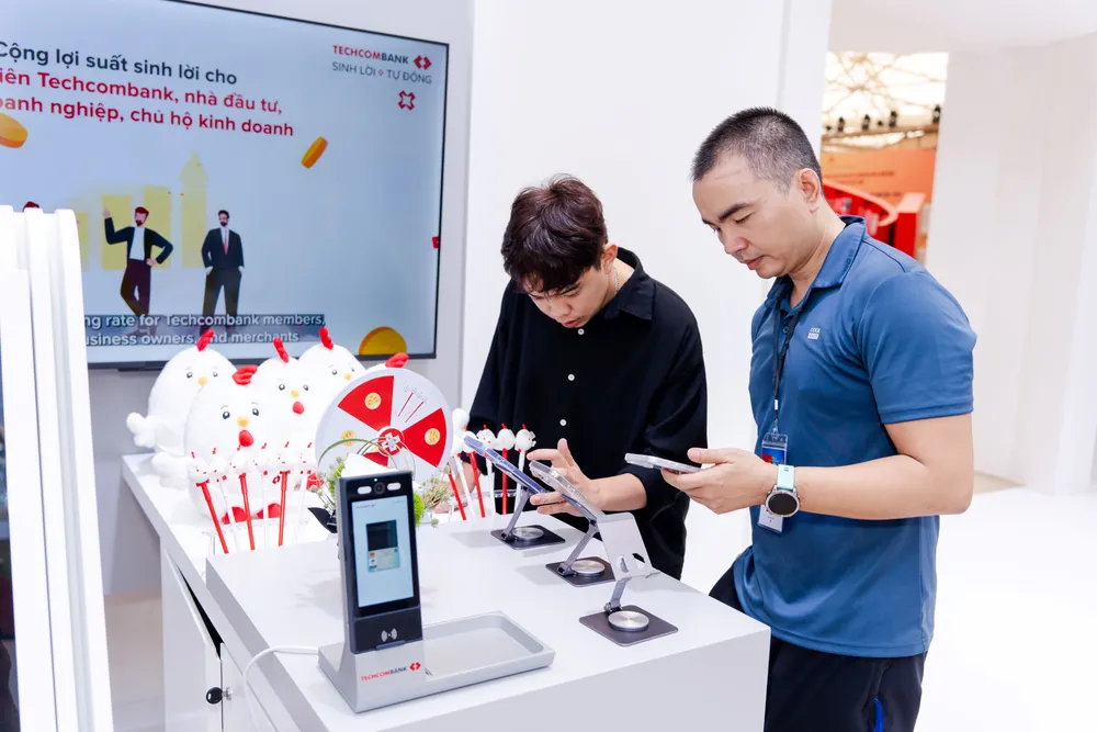 Techcombank ghi dấu ấn tại 'Triển lãm thành tựu đất nước'