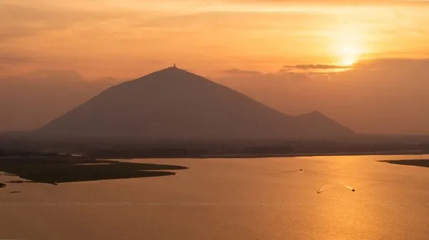 Khu du lịch núi Bà Đen ưu đãi đặc biệt nhằm tri ân ngày Nhà giáo Việt Nam