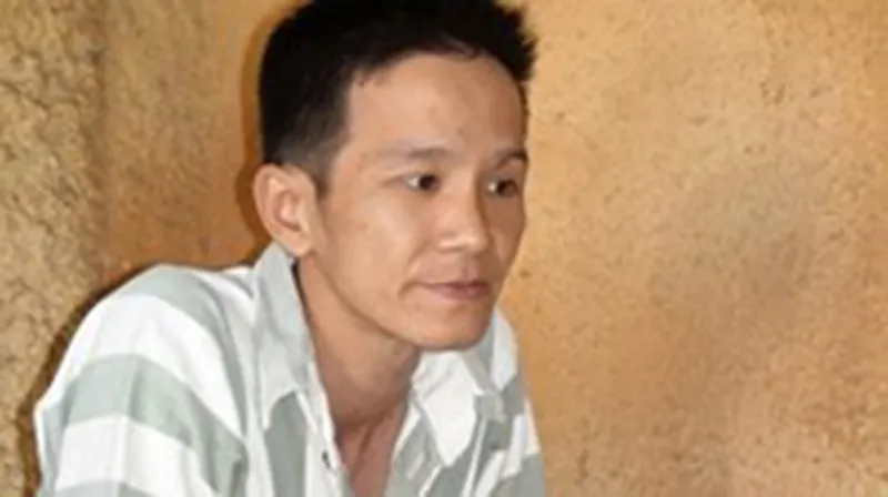 Nụ cười khó hiểu của nghi can giết cô gái xăm hoa hồng ảnh 2 Nụ cười khó hiểu của nghi can giết cô gái xăm hoa hồng ảnh 2