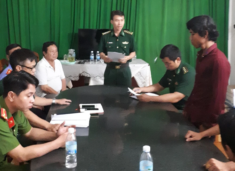 Bắt nghi can đạp bạn ghe rơi xuống biển mất tích ảnh 1