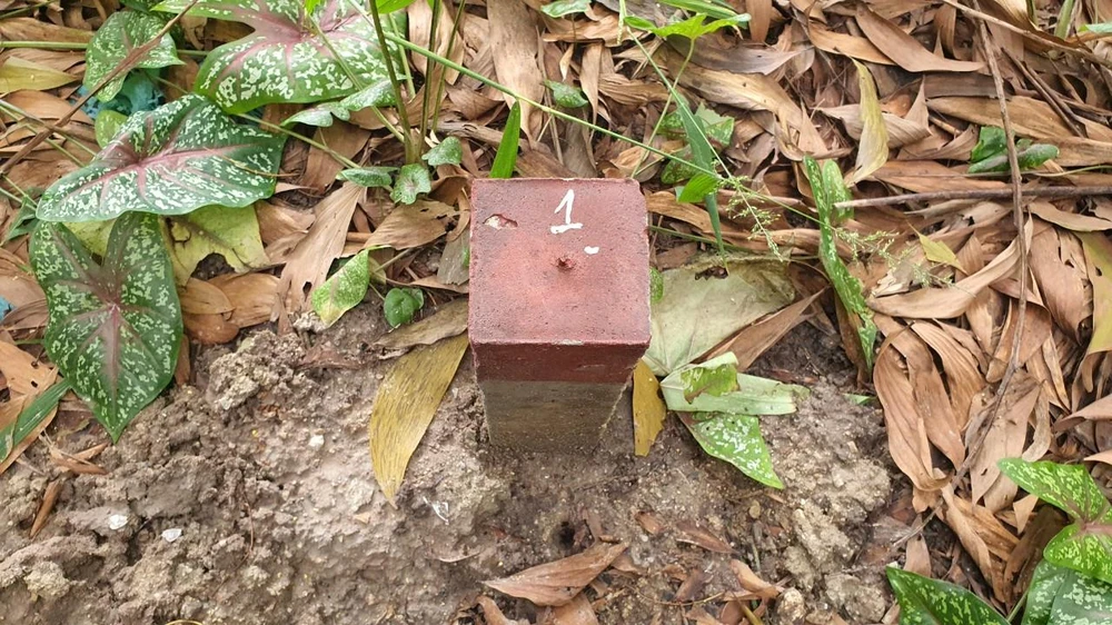 Cột mốc số 1. Ảnh: TK